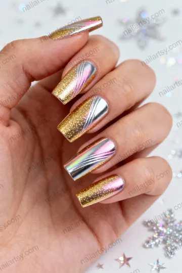 Gold Nail Design #618 Image